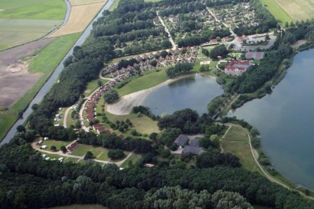 Gezellige Vakantiewoning Aan Het Water In Ewijk - Recreational Only No Workers Exterior photo